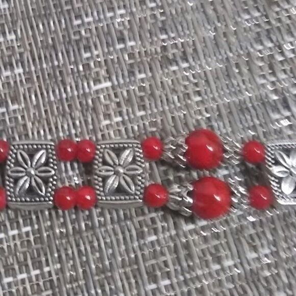 Vintage Inspired Boho Red Magnesite Bead Bracelet - Picture 7 of 8